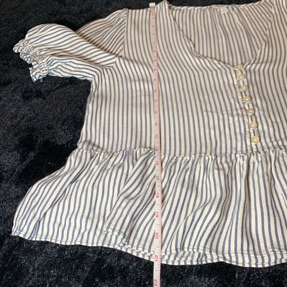 Madewell Women’s Courtyard Ruffle-Hem Top in Stripe Blue and Cream Size Medium - Picture 11 of 11
